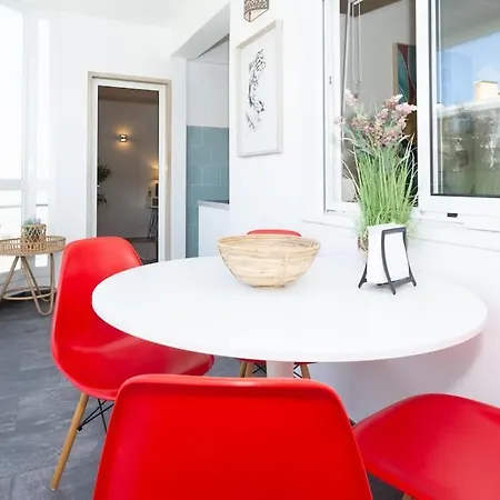 Beachome4u4 / Carcavelos * Parede