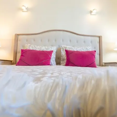 Beachome4u4 / Carcavelos Apartamento