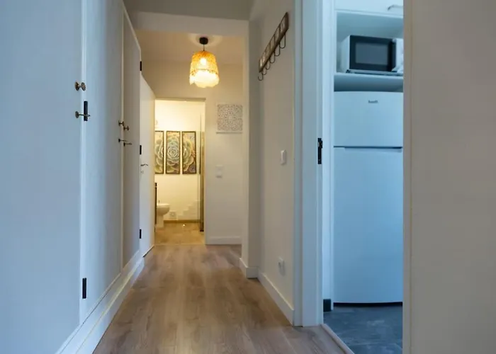 Apartment Beachome4u4 / Carcavelos *