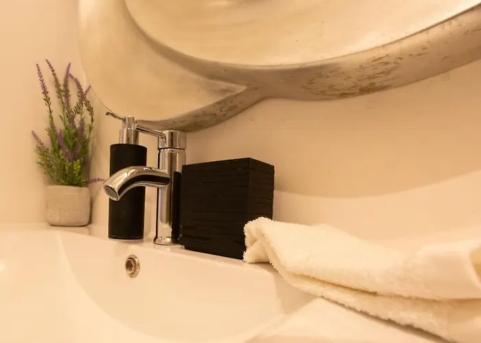 Beachome4u4 / Carcavelos Apartment